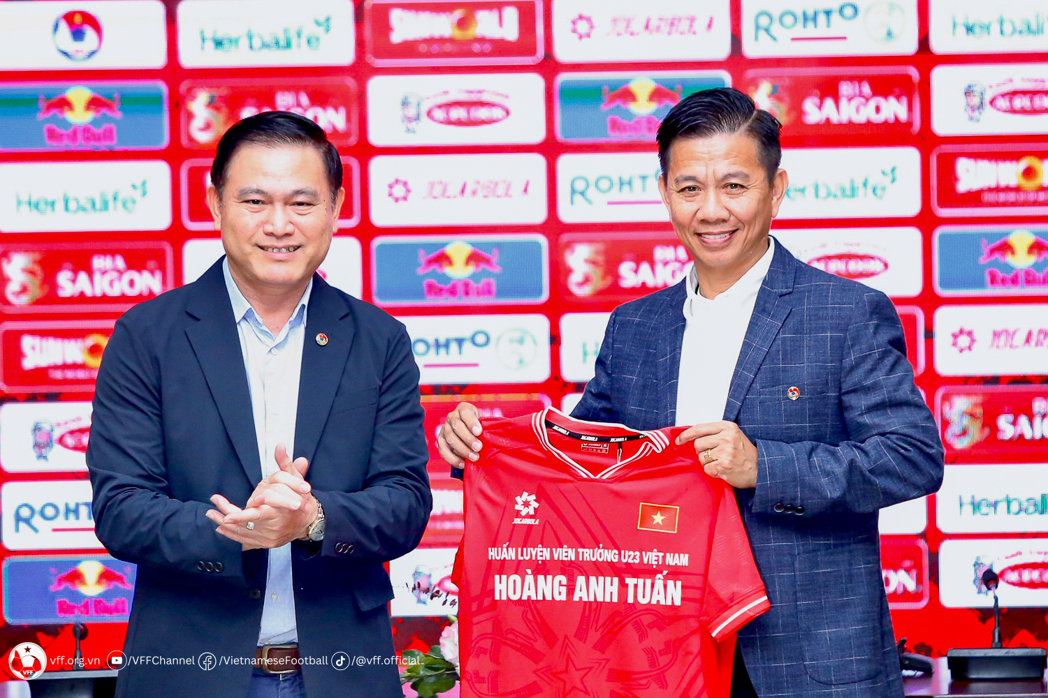 Truyền thông Malaysia dè chừng trước tân HLV U23 Việt Nam - Bóng Đá