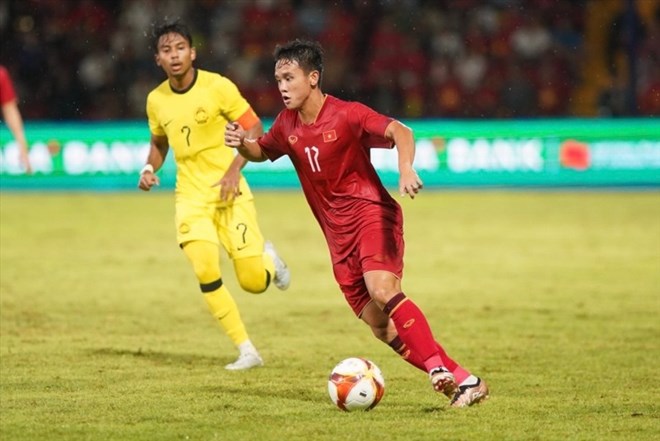 Rõ lý do trò cưng Troussier bị loại ở U23 Việt Nam dù khỏi chấn thương - Bóng Đá