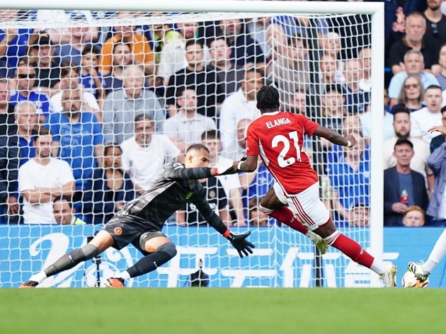 Robert Sanchez chưa thể khiến người hâm mộ Chelsea yên tâm.