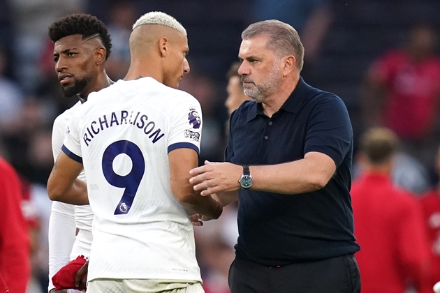 Richarlison không còn đá tiền đạo cắm ở Tottenham.