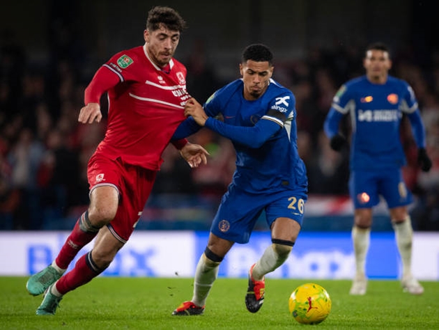 Levi Colwill xứng đáng đá ở vị trí trung vệ.