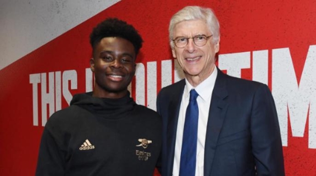 Lời khuyên của Arsene Wenger giúp Bukayo Saka cải thiện phong độ - Bóng Đá