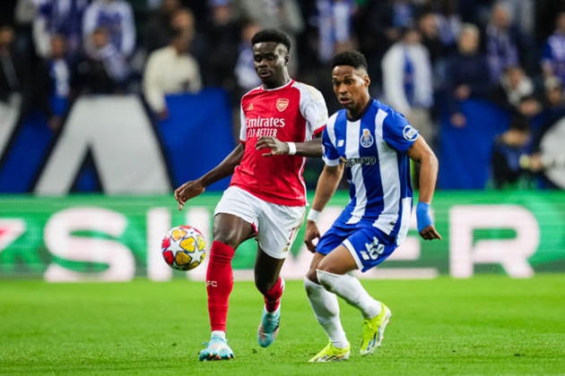 Gây thất vọng trước Porto, Bukayo Saka bị huyền thoại Arsenal chỉ trích thậm tệ - Bóng Đá