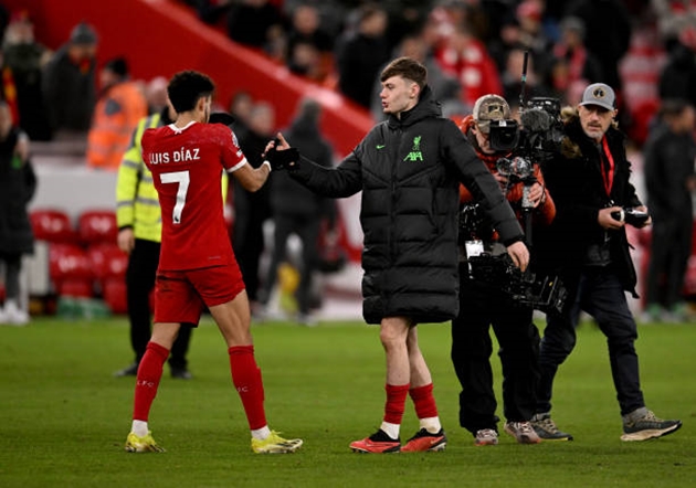 Conor Bradley không muốn đối đầu với Luis Diaz trong các buổi tập.