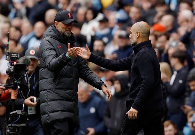 Pep Guardiola chỉ ra nguyên nhân khiến Man City gặp khó ở Anfield - Bóng Đá