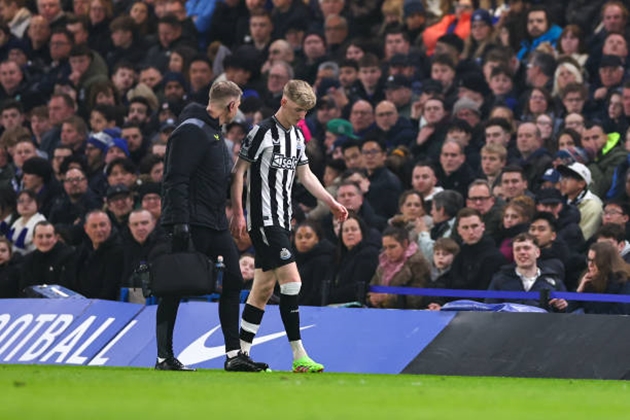 Thua Chelsea, Newcastle nhận thêm tin dữ từ sao trẻ - Bóng Đá