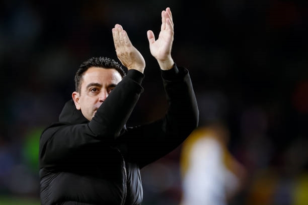 Thắng dễ Napoli, Xavi được sếp lớn Barca ủng hộ - Bóng Đá