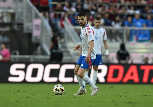 Jorginho khen ngợi màn trình diễn của Venezuela
