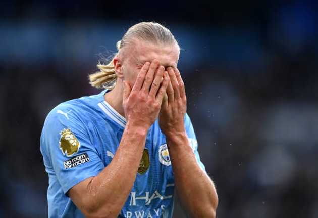 Erling Haaland gây thất vọng trước Arsenal.