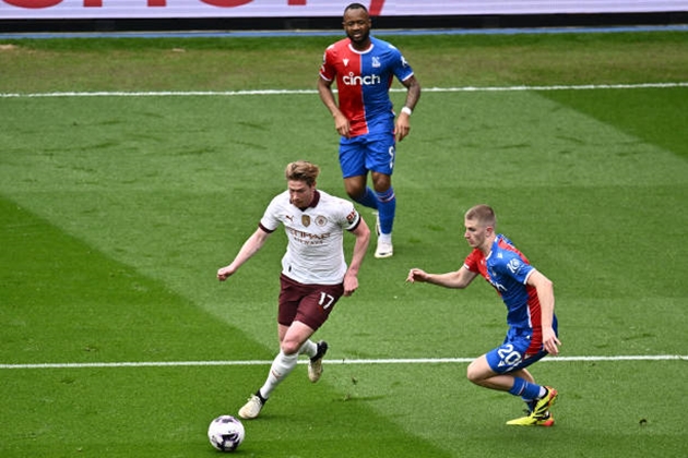 Thắng dễ Crystal Palace, Pep Guardiola đưa học trò lên mây - Bóng Đá