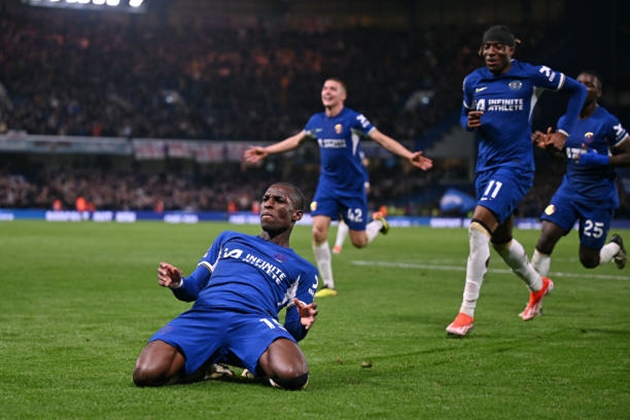Chelsea vẫn có khả năng cạnh tranh một vị trí dự cúp châu Âu mùa sau.