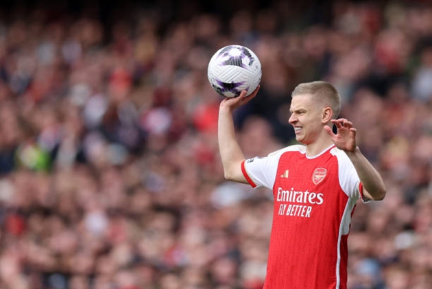 Arsenal sẵn sàng bán Oleksandr Zinchenko vào mùa hè tới.