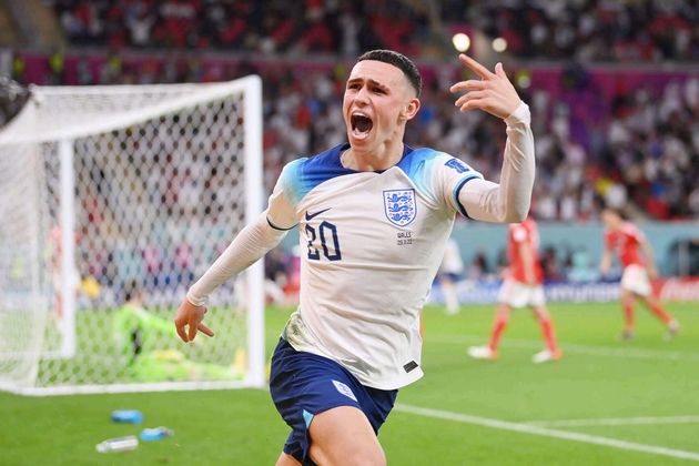 Ảnh bài viết Gareth Southgate nên học cách Pep Guardiola sử dụng Phil Foden 