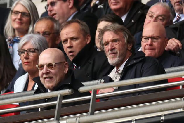 Các khoản lỗ đẩy Manchester United vào thế khó