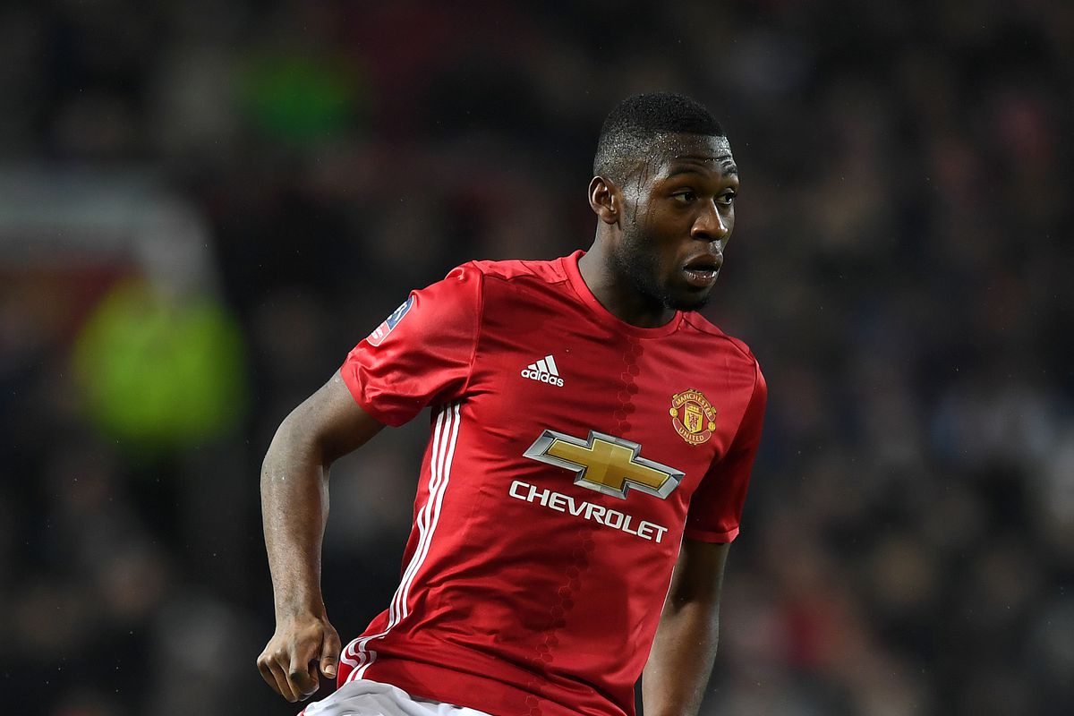 Ảnh bài viết "Chém kẻ thù", cựu sao Man Utd được tôn huyền thoại