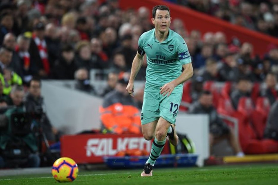 Ian Wright picks out the one player at fault for Arsenal's first-half disaster in Liverpool loss - Bóng Đá