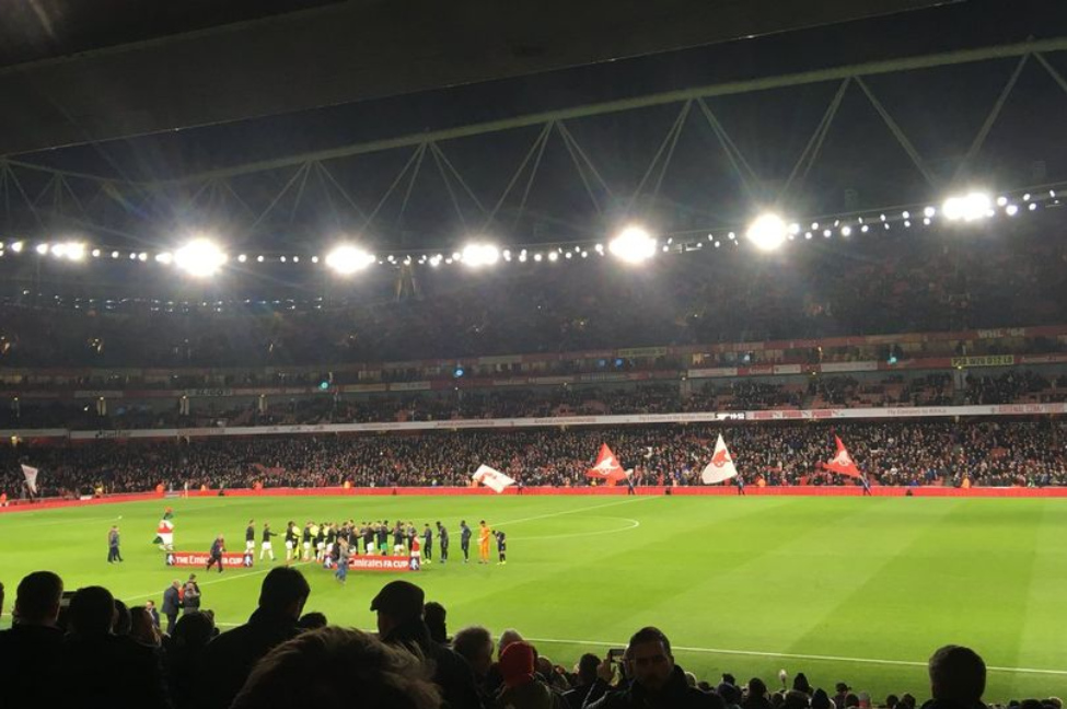 Manchester United fans hammer Arsenal allocation with empty seats argument - Bóng Đá