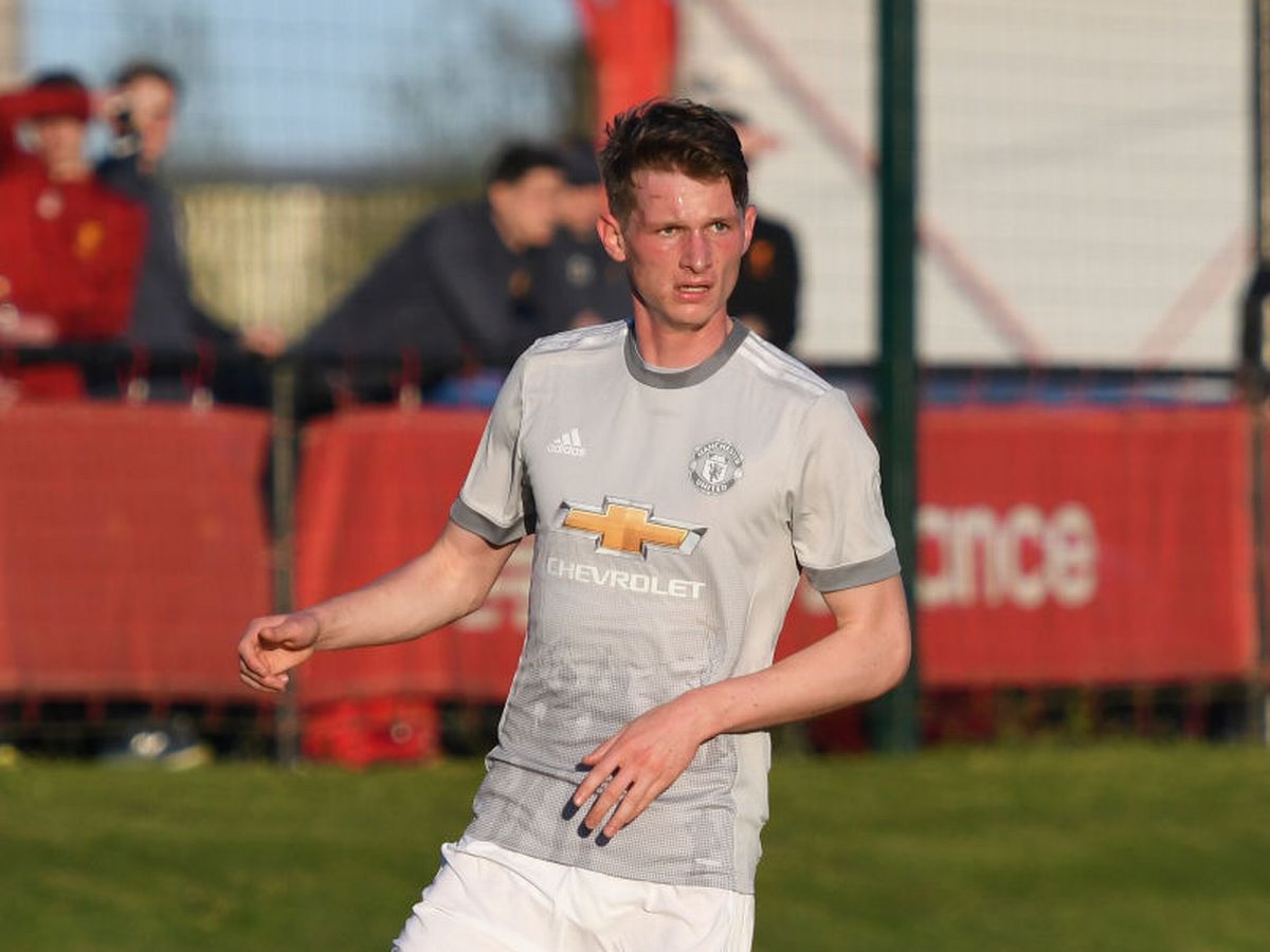 Young Manchester United defender Max Taylor, 19, has undergone chemotherapy for cancer - Bóng Đá