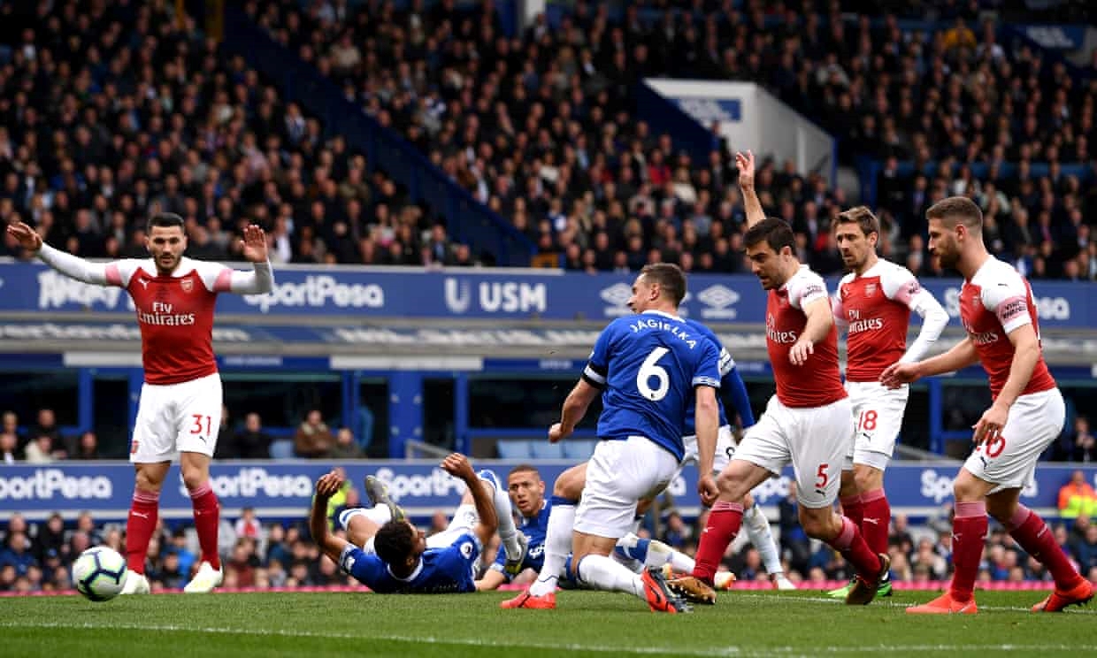 Ian Wright identifies the two mistakes Unai Emery made in Arsenal’s defeat to Everton - Bóng Đá