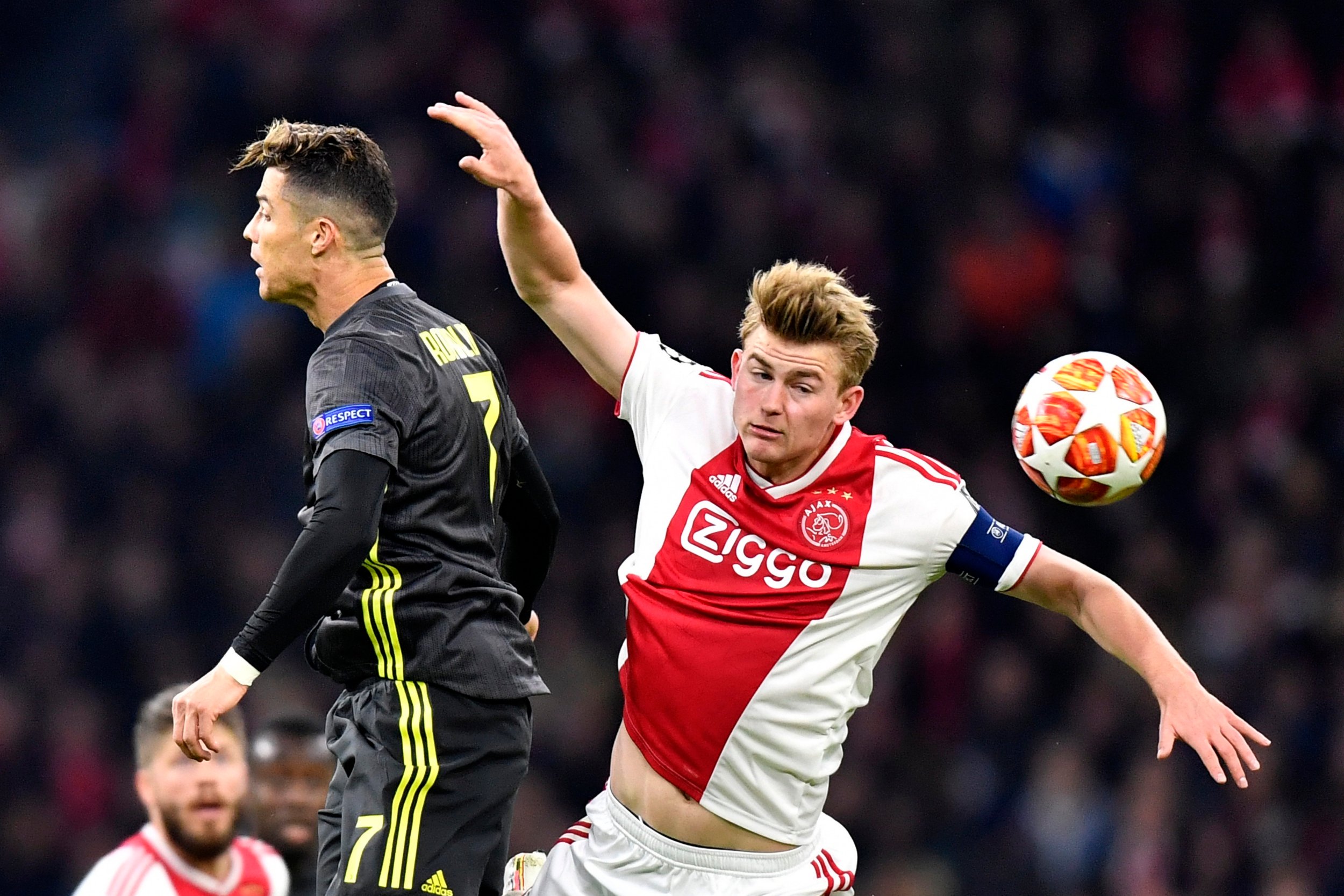 'This is Ronaldo': Juventus boss Max Allegri demands MORE as Cristiano Ronaldo stops Ajax - Bóng Đá