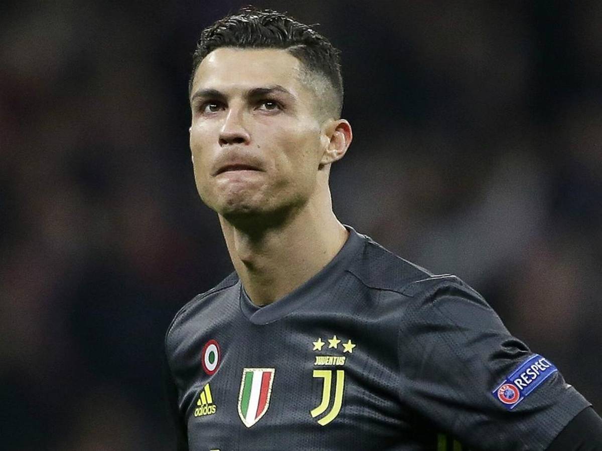 Cristiano Ronaldo responds to Juve exit rumours - Bóng Đá