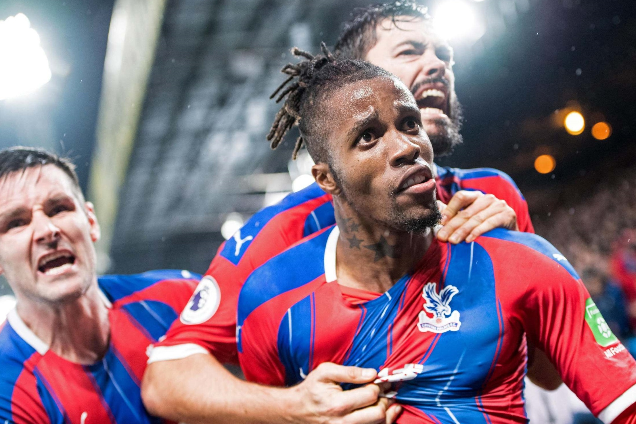  Chelsea urged to avoid Wilfried Zaha transfer for two reasons by Paul Merson - Bóng Đá