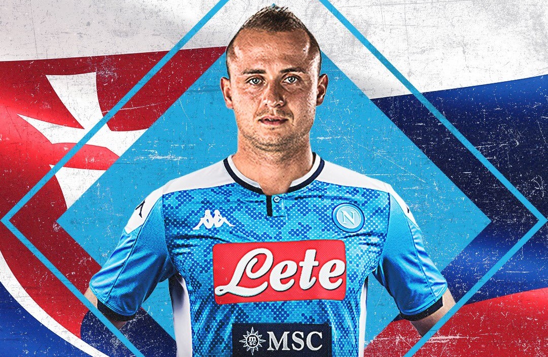 CHÍNH THỨC: Napoli ký hợp đồng với Stanislav Lobotka - Bóng Đá