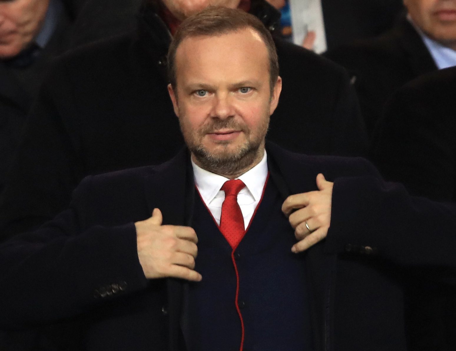 Man Utd chief Ed Woodward privately laughs off Gary Neville criticism of his job - Bóng Đá