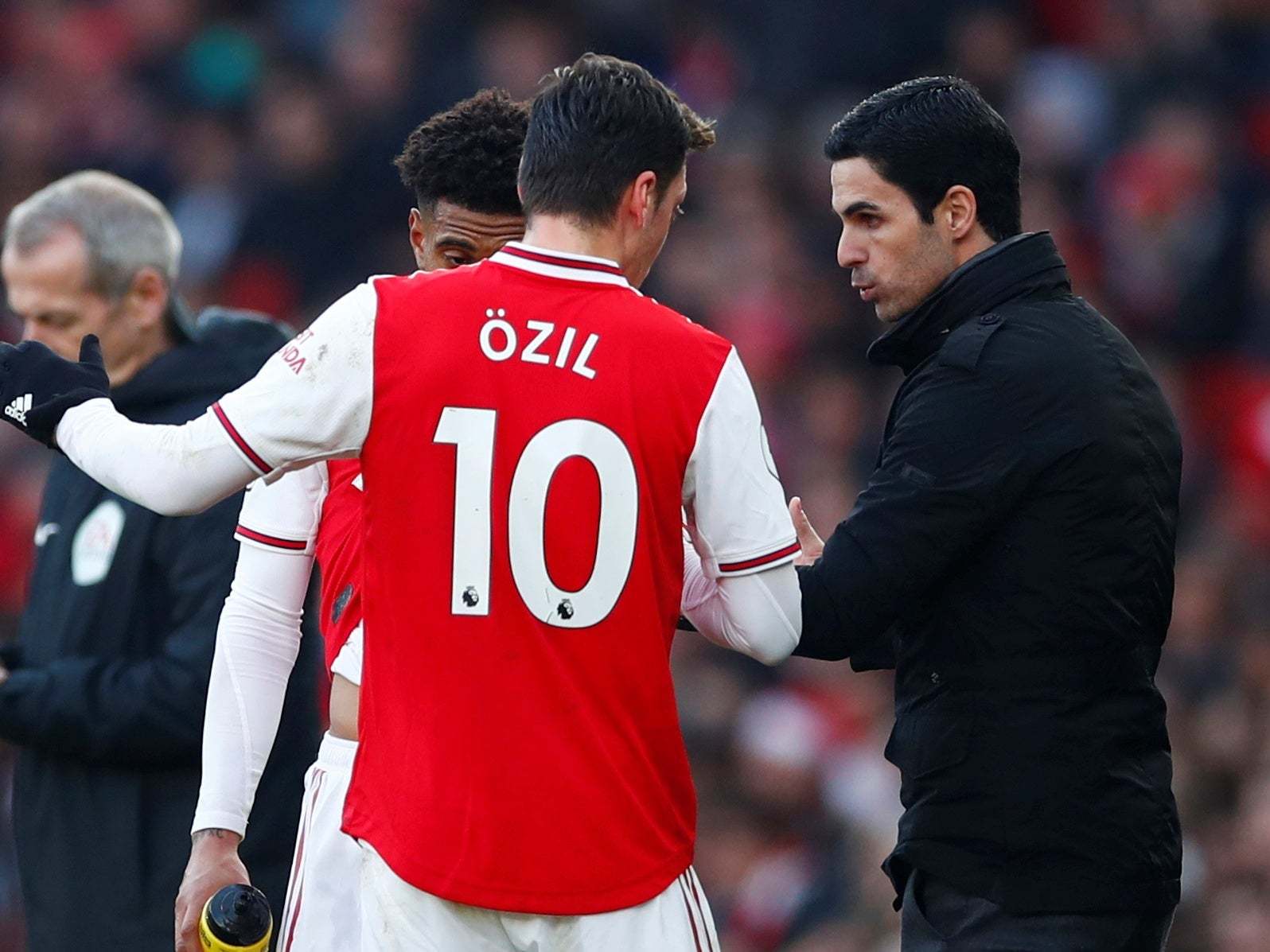 Arsenal great Paul Merson slams Mesut Ozil for Mikel Arteta comments - Bóng Đá