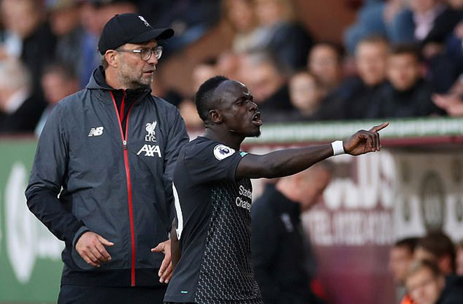 Klopp admits Mane was 'surprised' at half-time substitution against Atletico Madrid... but maintains Liverpool star 'didn't have a chance' of avoiding a red card - Bóng Đá