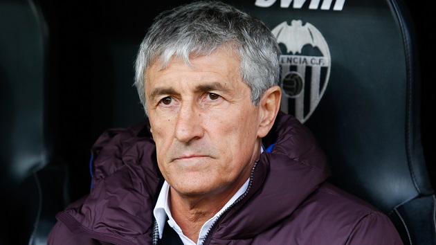 Hành động sai trái, Setien và trợ lý phải "cúi mình" trước dàn sao Barca