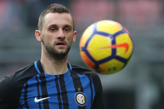 Barcelona 'interested' in signing Inter Milan midfielder Marcelo Brozovic - Bóng Đá