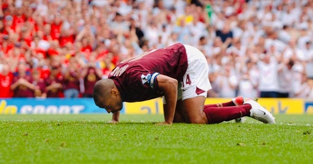'I actually kissed the ground goodbye because I knew it was over': Henry opens up on his emotional Highbury farewell in 2006 - Bóng Đá
