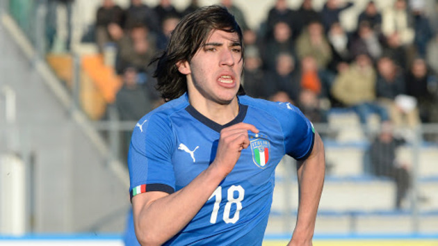 Barcelona reportedly label signing of 'new Andrea Pirlo' Sandro Tonali as 'unfeasible' - Bóng Đá