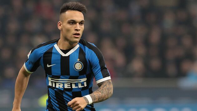 Inter Milan to double Lautaro Martinez's salary to ward off Barca interest - Bóng Đá