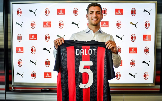 Milan looking to enter talks over permanent deal for Diogo Dalot - Bóng Đá