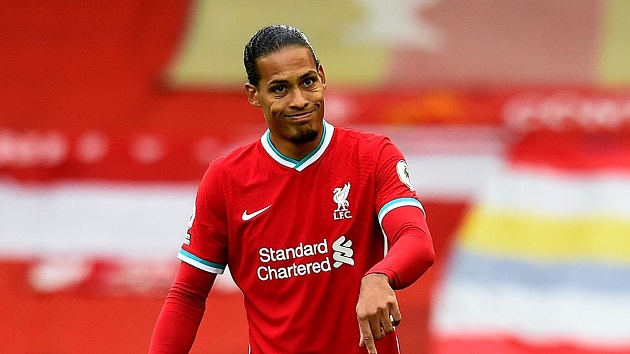 Van Dijk chấn thương nặng, Liverpool có nên chiêu mộ ‘người thay thế’?