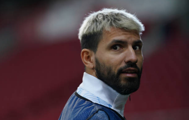 Pep Guardiola phát biểu, 2 biểu tượng sẽ rời Man City?