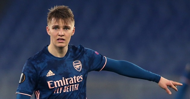 Chambers claims Real Madrid loanee Odegaard 'feels at home' at Arsenal - Bóng Đá