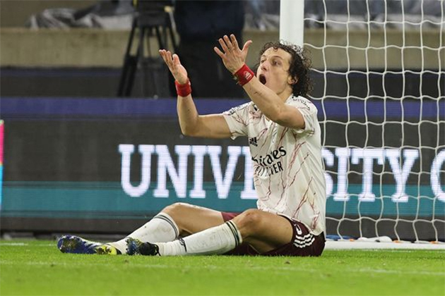 David Luiz đã nhận một chiếc thẻ đỏ oan ức.