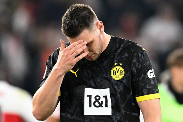Áp lực và kỳ vọng khiến Dortmund rơi vào khủng hoảng - Bóng Đá