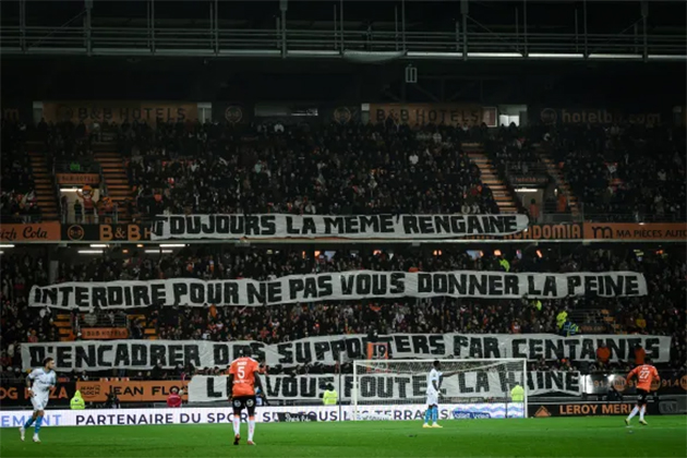 55% OF AWAY FANS BANNED THIS WEEKEND IN LIGUE 1 - Bóng Đá