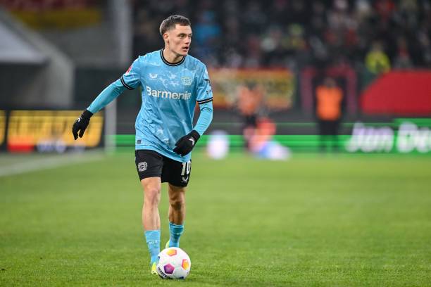 Florian Wirtz có khả năng sẽ ở lại với Bayer Leverkusen - Bóng Đá