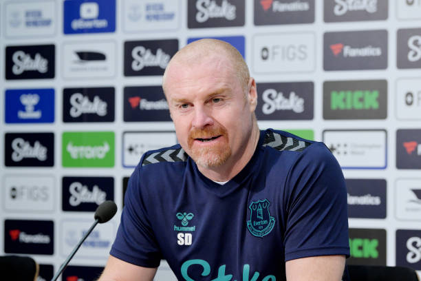 Sean Dyche insists Everton DON'T need a fire sale before the end of the transf - Bóng Đá