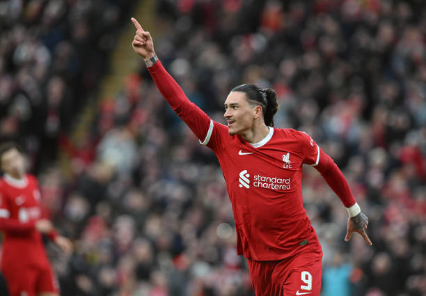 Liverpool thể hiện sức mạnh trong trận cầu 7 bàn thắng