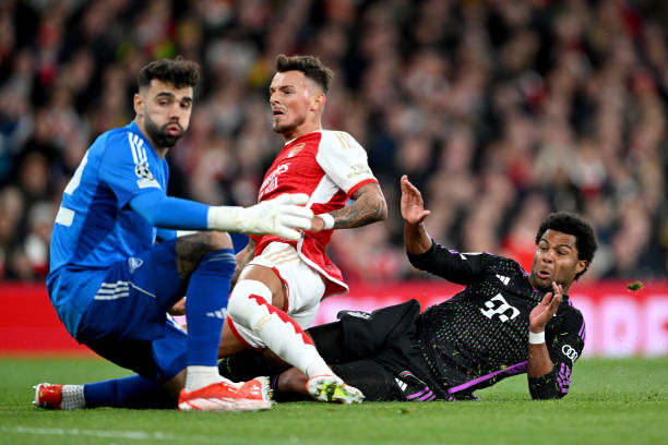 Ba sai lầm của David Raya cho thấy Arsenal cần thủ môn mới - Bóng Đá