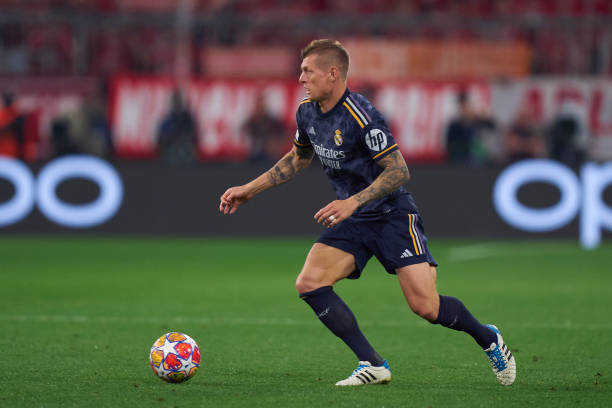 Kroos được rất nhiều đội bóng lớn săn đón.
