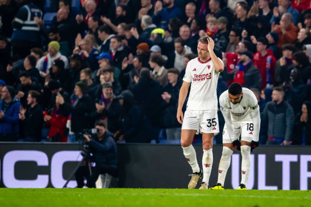 5 điều NHM bàn tán sau trận Crystal Palace 4-0 Man Utd - Bóng Đá