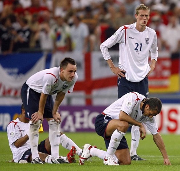 Đội tuyển Bỉ rút kinh nghiệm từ thế hệ vàng của bóng đá Anh - Bóng Đá