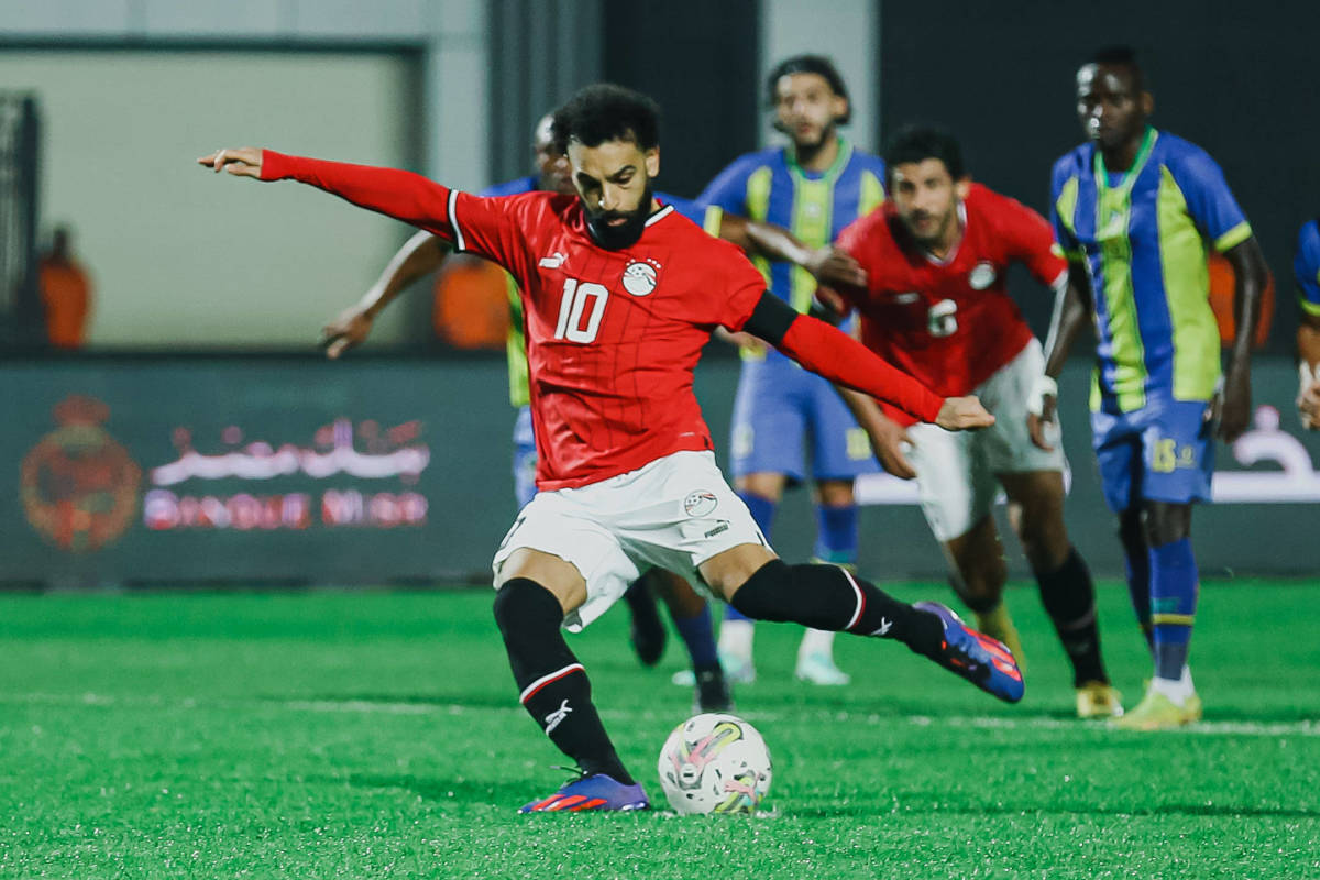 Salah chơi ở vị trí tiền vệ trên tuyển Ai Cập - Bóng Đá